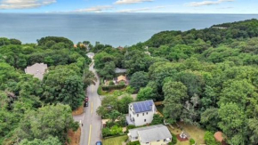 Bright and tranquil north fork coastal oasis!